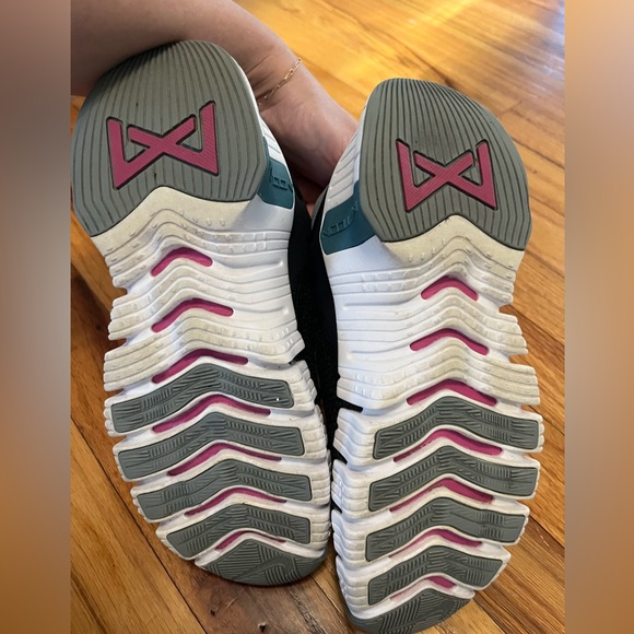 Nike Metcons - Picture 6 of 6